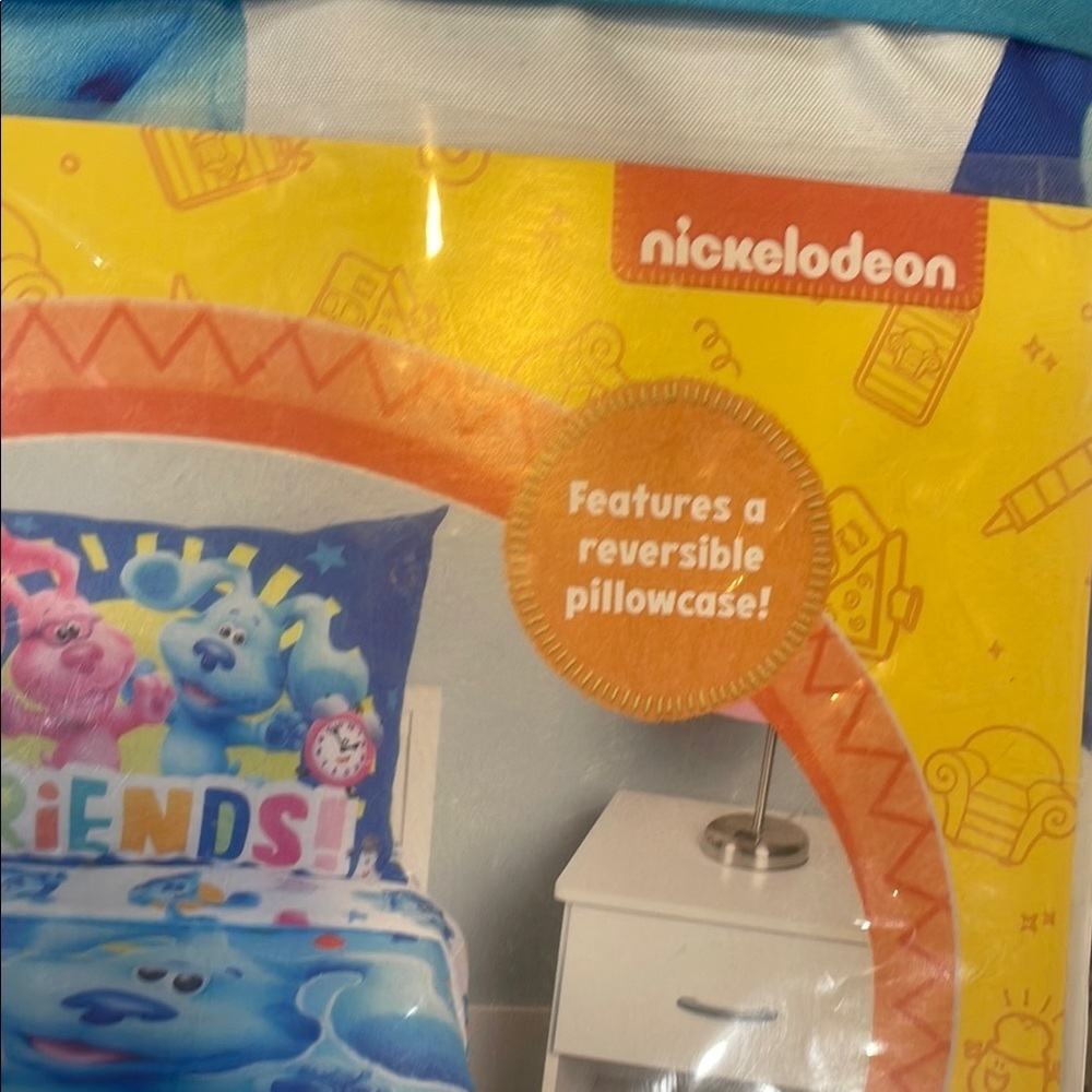 Nickelodeon Blue's Clues & You! 4-Piece Toddler Bed Set - Picture 3 of 6